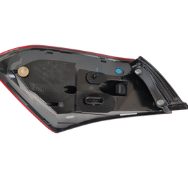 MASERATI GHIBLI Genuine OEM Rear Outer Tail Light Right/DX — OEM 670107148 / 670008481
